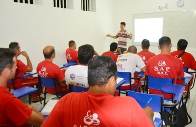 Ressocialização inicia ano letivo no sistema prisional nesta terça-feira 