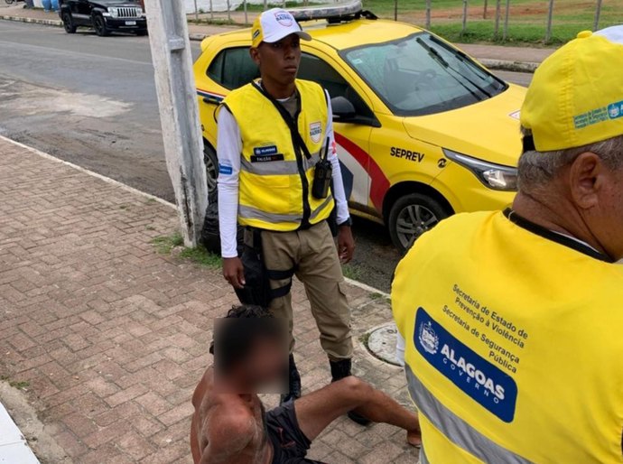 Ronda no Bairro detém homem acusado de importunação sexual no Francês
