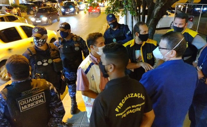 Equipes atuaram em 15 bairros da capital