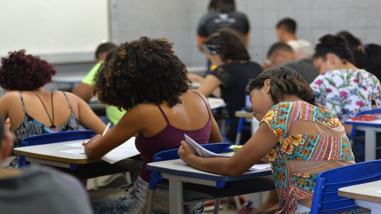 Veja como solicitar isenção no Enem 2020 através do CadÚnico