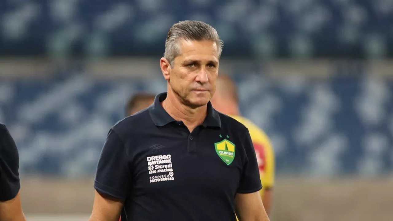 Vasco oficializa a saída e Jorginho lamenta: ‘Fico triste por não dar sequência’