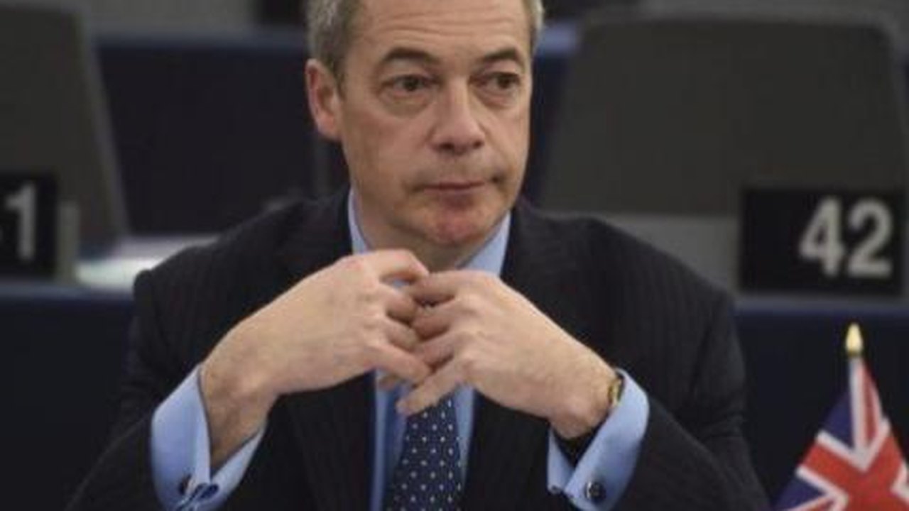 Quem é Nigel Farage, 'pai do Brexit' eleito para parlamento britânico
