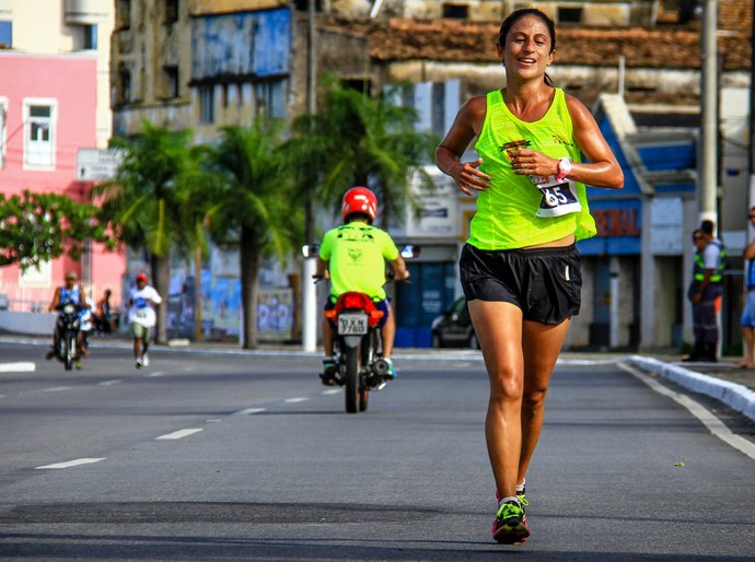 Corrida do Gari reúne atletas profissionais e amadores em Maceió
