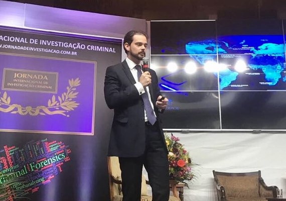 Delegado brasileiro é eleito para comandar a Interpol