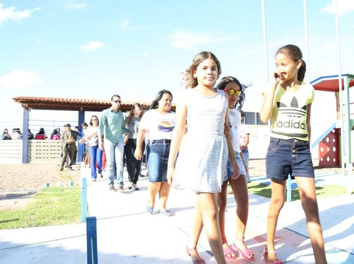 Educação de Campo Alegre inicia ano letivo 2017 com inauguração de nova escola