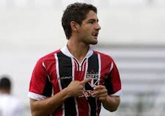 Pato ainda tem esperança de jogar contra Corinthians na Libertadores