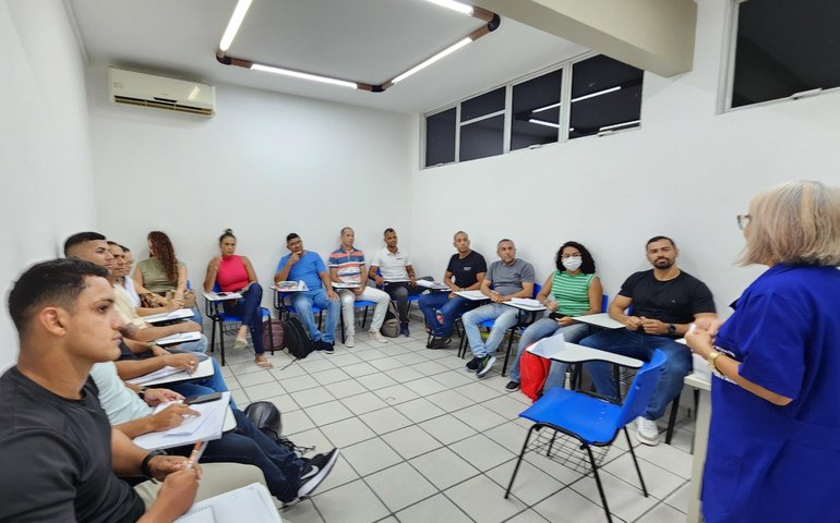 Ronda no Bairro inicia curso de Espanhol Básico para aprimorar atendimento a turistas