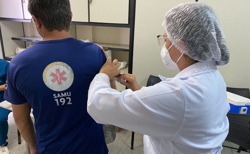 Central Maceió do Samu inicia campanha de atualização vacinal de servidores