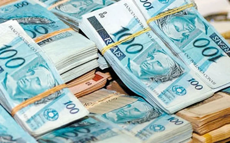 Arrecadação cai e soma R$ 208,791 bilhões em agosto, aponta Receita