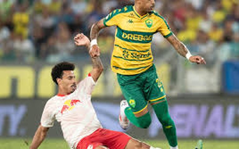 Cuiabá e Red Bull Bragantino marcam belos gols e empatam na Arena Pantanal