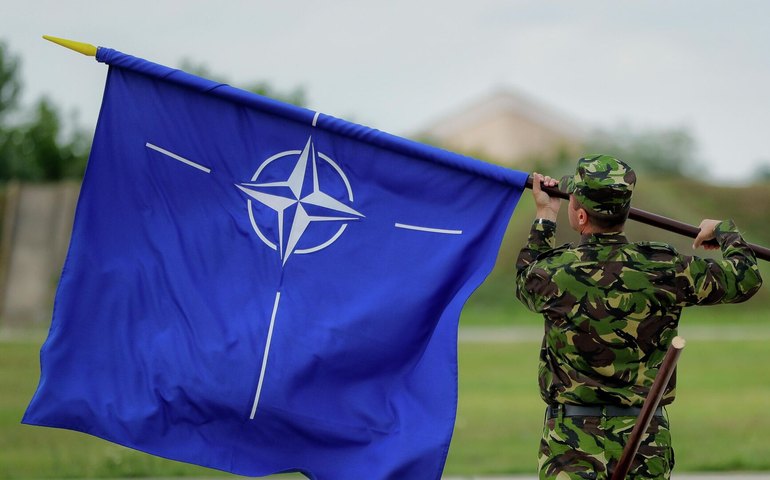 Zelensky reconhece limites para adesão da Ucrânia à OTAN, aponta portal