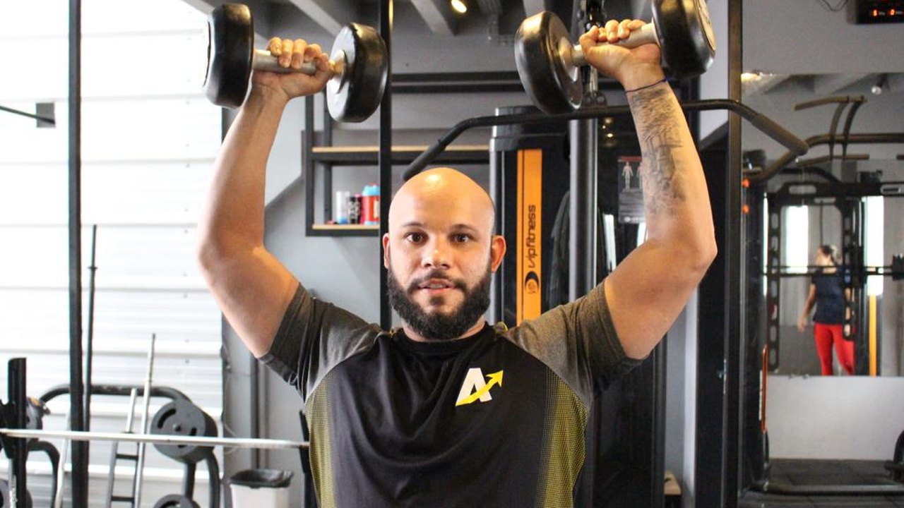Álcool interfere no ganho de massa muscular, alerta profissional de educação física
