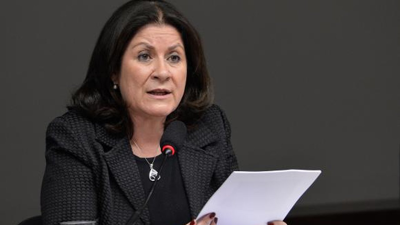 Governo pretende fazer maior superávit primário possível, diz Miriam Belchior