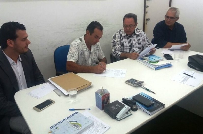 Anadia, Pindoba e Minador do Negrão regularizam débito com a Casal