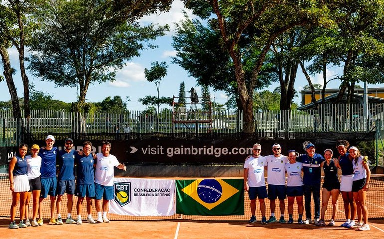 Brasil enfrenta Canadá por vaga na elite da Billie Jean King Cup