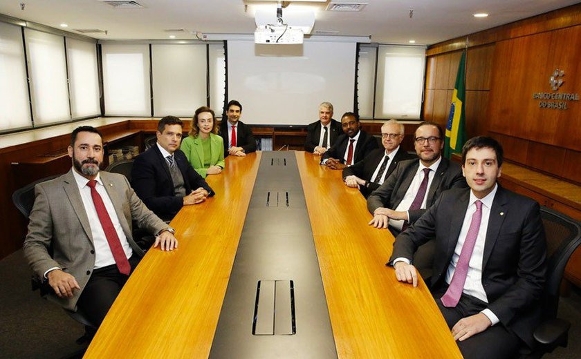 IFI reduz projeção de déficit, mas aponta cenário incerto de receitas e despesas
