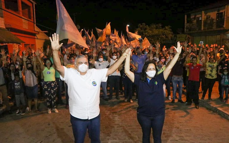 Arapiraca: Bairro Jardim Esperança recebe Fabiana com portas abertas