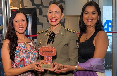 Diretora de Comunicação da Polícia Militar é agraciada no 22° Prêmio Odete Pacheco