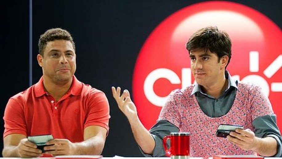 Adnet substitui apresentador do 'CQC' em anúncio com Ronaldo