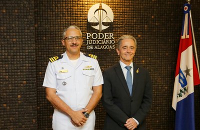 Presidente do TJAL recebe visita do novo capitão dos Portos de Alagoas