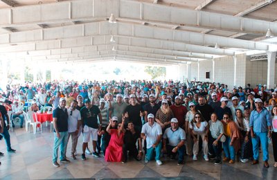 Projeto Maná: Agricultores de Coruripe comemoram a colheita de mais de 200 toneladas de feijão
