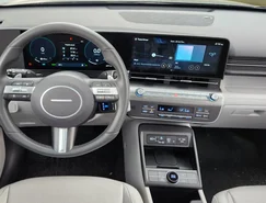 Hyundai KONA Híbrido está mais seguro, amplo e conectado na linha 2026 - Sérgio Dias (4).jpeg 