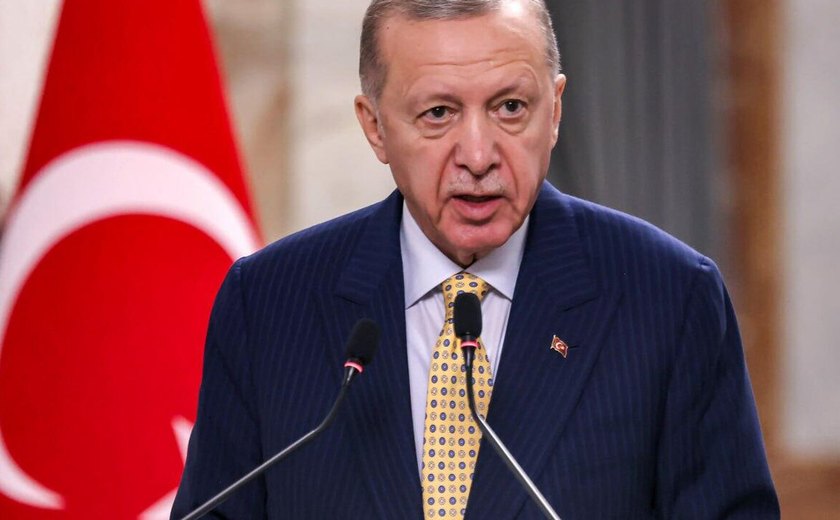 Declarações de Lavrov sobre resolução do conflito ucraniano dão esperança de paz ao mundo, diz Erdogan