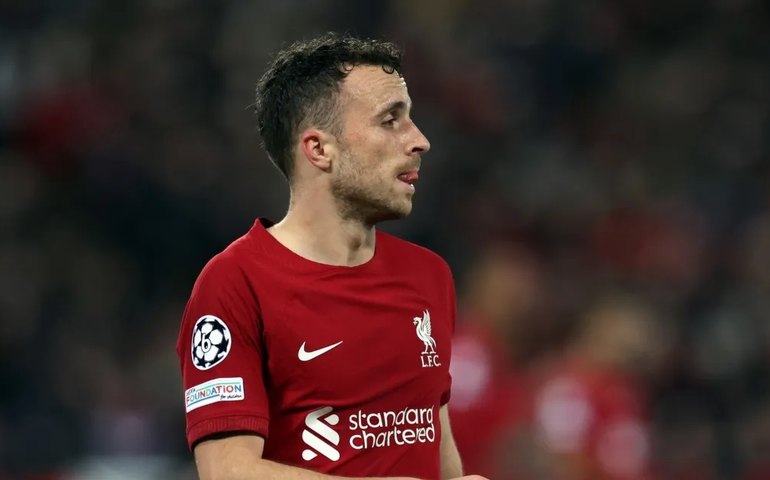 Lesionado, Diogo Jota desfalca Liverpool e vira baixa para Portugal na Copa