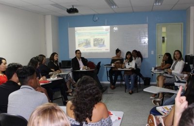 Agentes penitenciários fomentam conhecimento no meio acadêmico