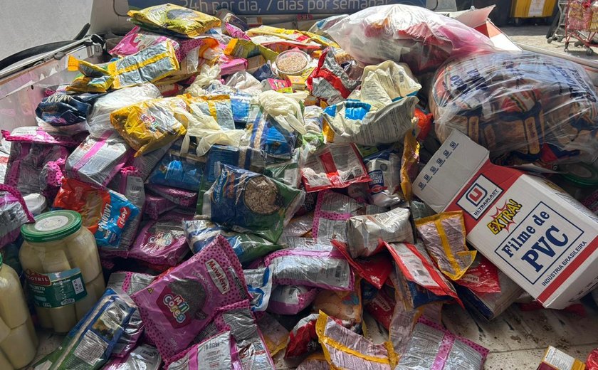 Mais de 500 kg de alimentos fora da validade são apreedidos em mercado no Jacintinho