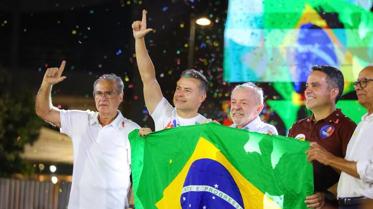 “Vamos fazer história para Alagoas ser o melhor estado do país”, diz Renan Calheiros em evento com Lula