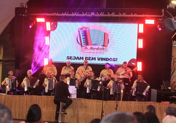 Apresentação da Orquestra Sanfônica inaugura festividades no Lago da Perucaba