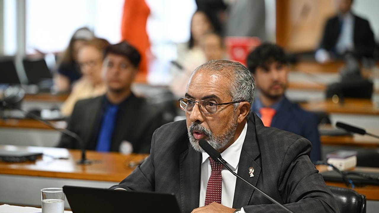 CDH aprova sugestão para destinar multas do FGTS diretamente ao trabalhador