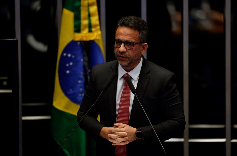 Paulo Dantas defende, em Brasília, reforma tributária mais justa para diminuir a desigualdade econômica