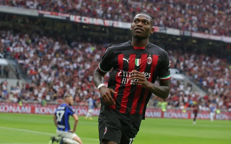 Italiano tem gol de barriga e Leão brilhando em vitória do Milan sobre a Inter