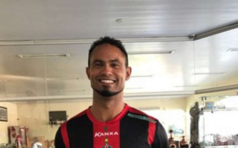 Bruno cita Edmundo para defender a chance de voltar a jogar