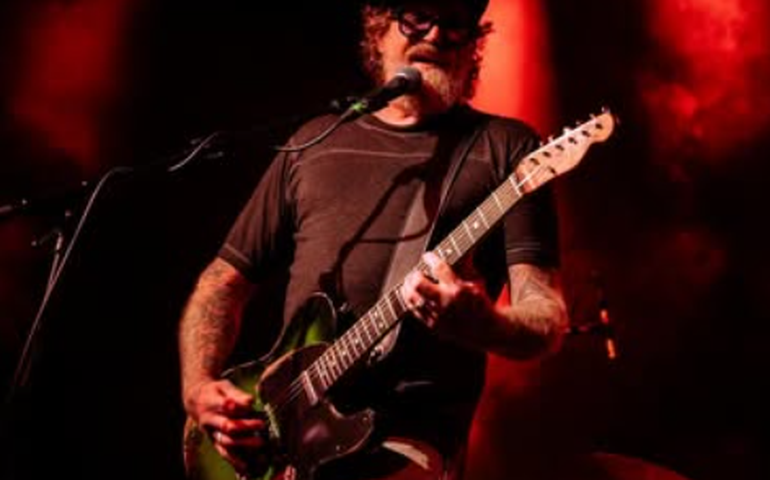 Brent Hinds, ex-guitarrista do Mastodon, morre aos 51 anos em acidente de moto