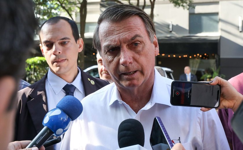 Bolsonaro condena ataques a Congresso e STF nos atos