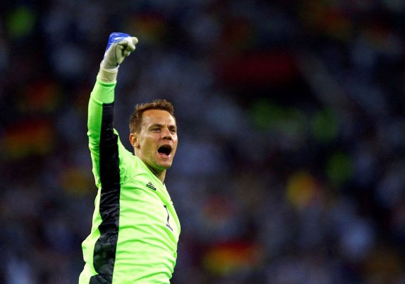 Hoje é dia de seleções consideradas favoritas estrearem na Copa