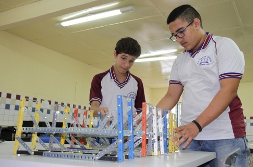 Escolas da rede estadual participam de fórum sobre Ensino Integral