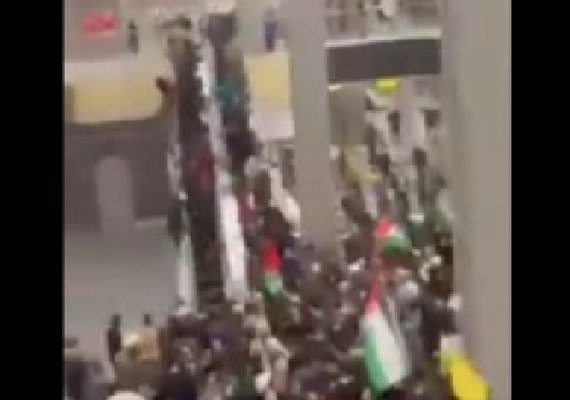 Multidão tenta barrar chegada de israelenses e judeus em aeroporto na Rússia; veja vídeo