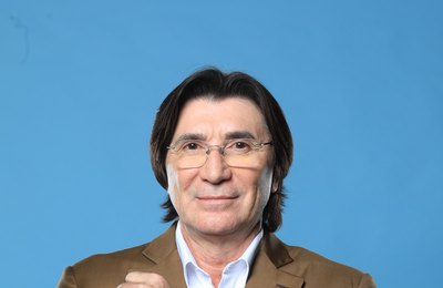 Urna não é arquibancada