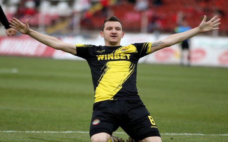 Jogador da Bulgária sofre traumatismo craniano em acidente com ônibus da seleção