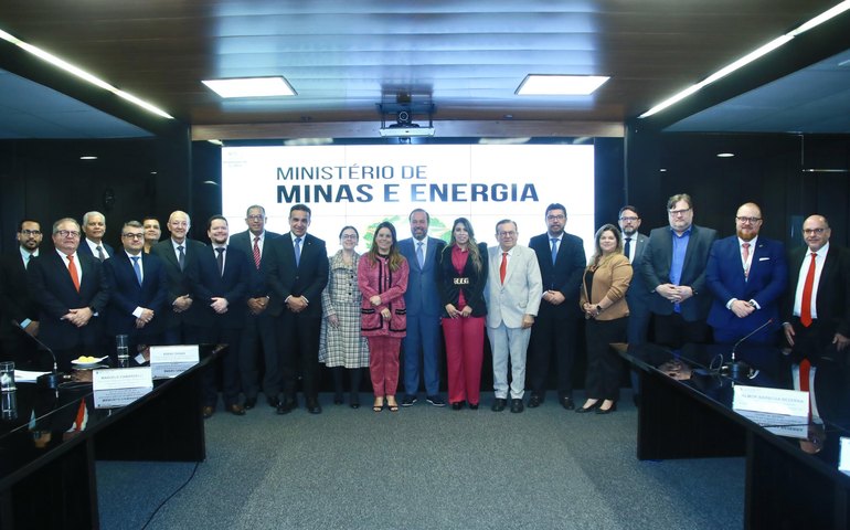 Governo de Alagoas discute matrizes energéticas no Fórum Nacional dos Secretários Estaduais de Minas e Energia em Brasília