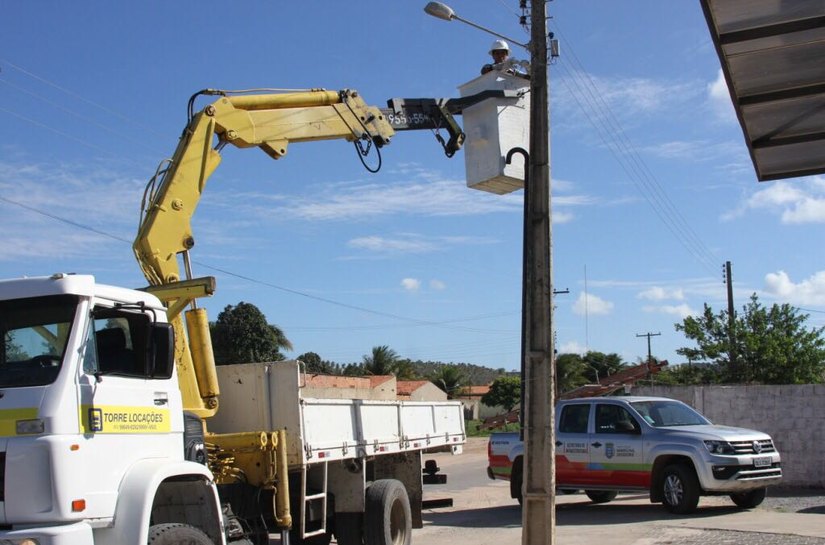 “Cidade Iluminada” realiza quase 2 mil ações de manutenção em Marechal