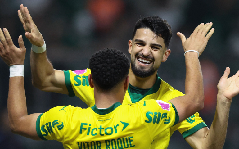 Palmeiras dá show e atropela o Red Bull Bragantino em nova virada pelo Brasileirão