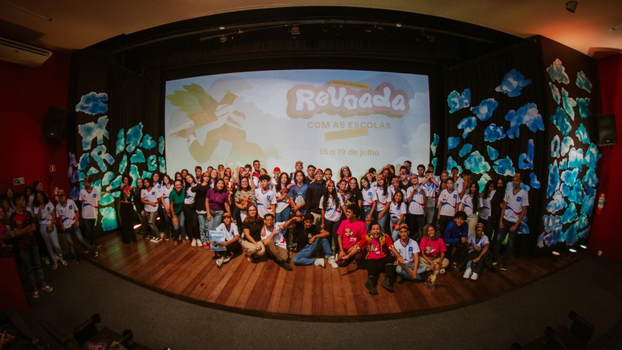  Estudantes da rede estadual gravam vinhetas para o Festival Revoada de Cinema 