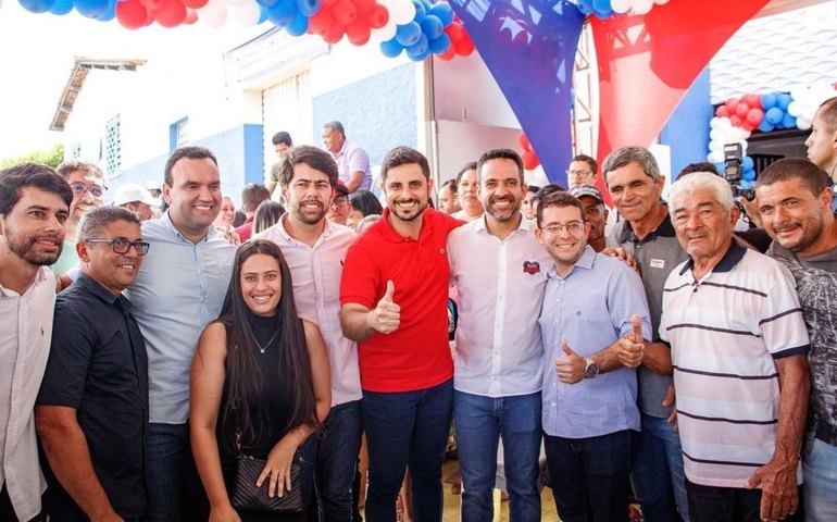 Prefeito Dalminho, de Belo Monte, acompanha a inauguração de complexo nutricional em Batalha