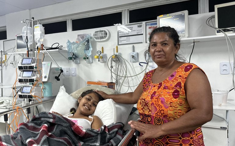 Adolescente se recupera de infecção grave após 25 dias na UTI do HGE
