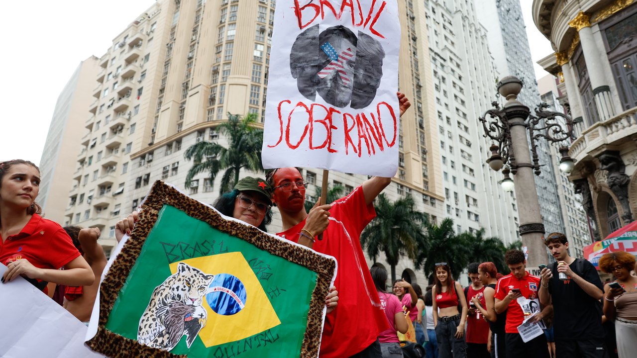 Estudantes realizam ato no Rio de Janeiro em apoio a Lula